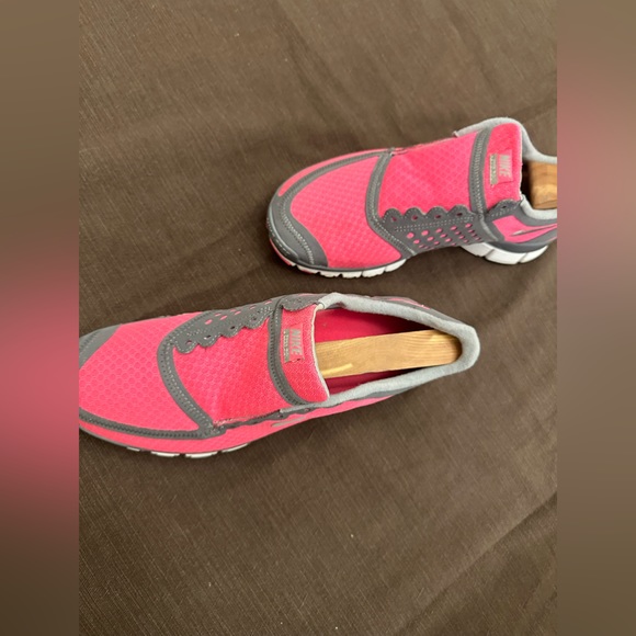 Nike Womens Free 5.0 V4 354751-602 White Gray Pink Running Shoes. Size 9 - Picture 7 of 7